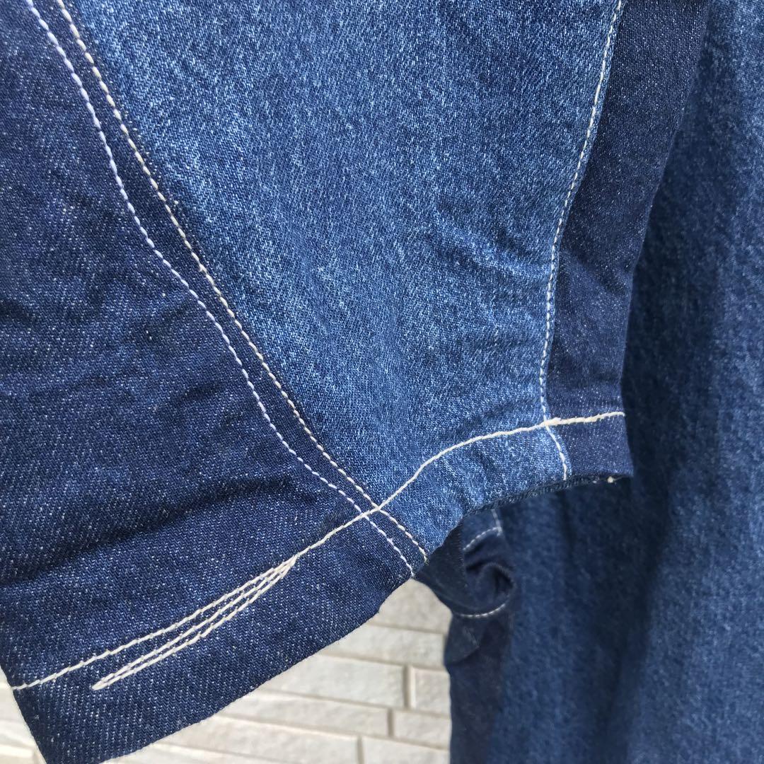 リーバイスレッド