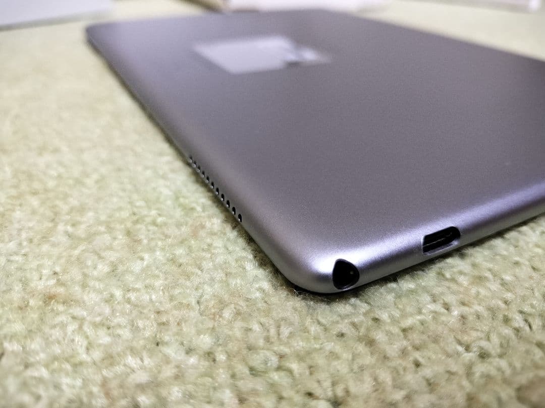 美品 HUAWEI MediaPad M5 Lite 64GB メモリ4GB