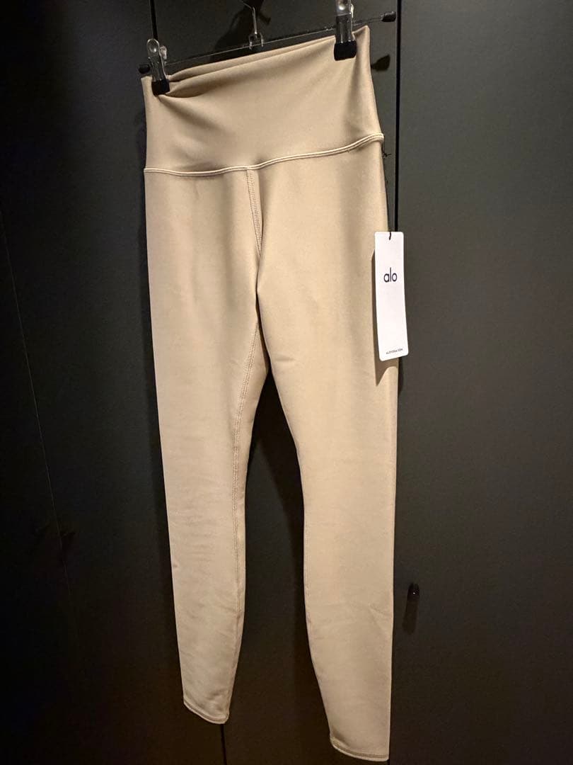 ヨガ・ピラティス alo High-Waist Airlift Legging