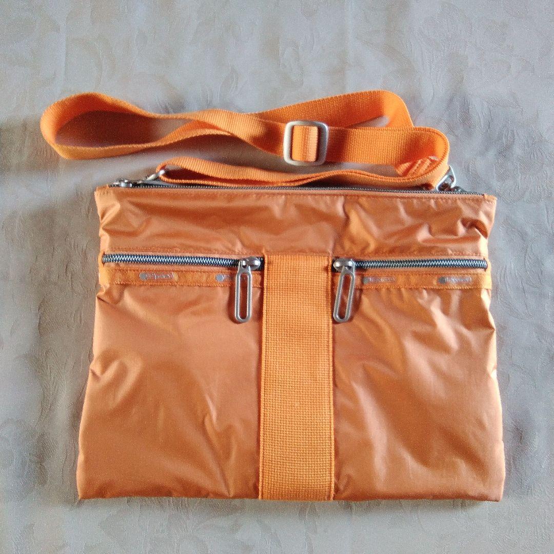 レスポートサック エッセンシャル POUCH CROSSBODY オレンジ色