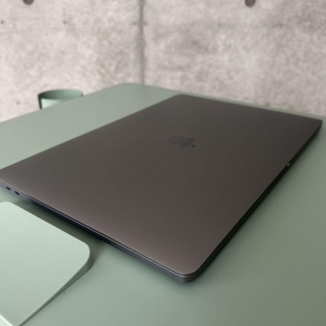 MacBook pro 2019 16インチ　SSD512 16GB