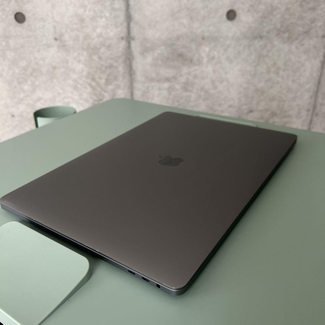 MacBook pro 2019 16インチ　SSD512 16GB