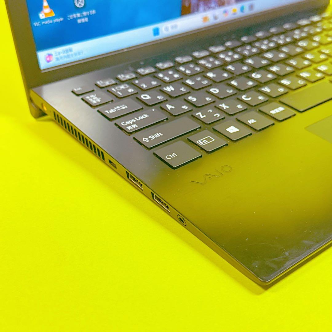 SSD薄型ノートパソコン カメラ軽量VAIO