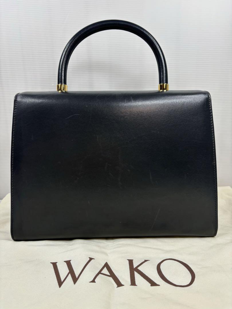 ブラック系金具