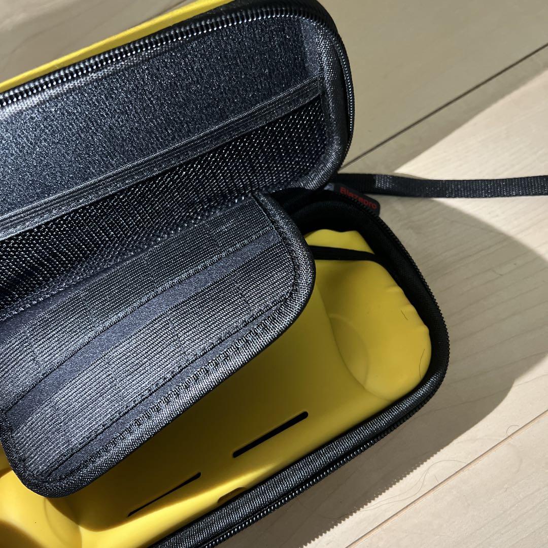 スイッチライト 本体 イエロー おまけ ソフトカバー ピカチュウ ハードケース