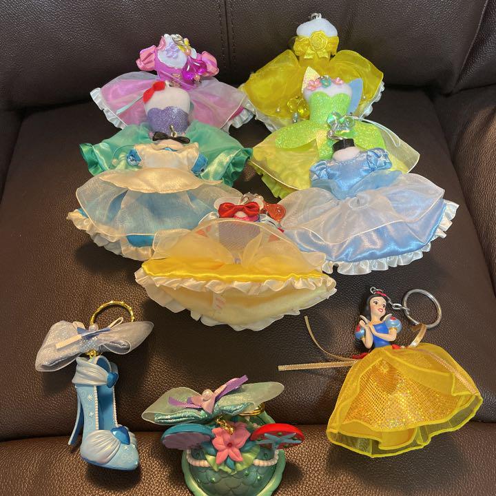 ディズニー プリンセス ドレスクリーナー キーホルダー メルカリ