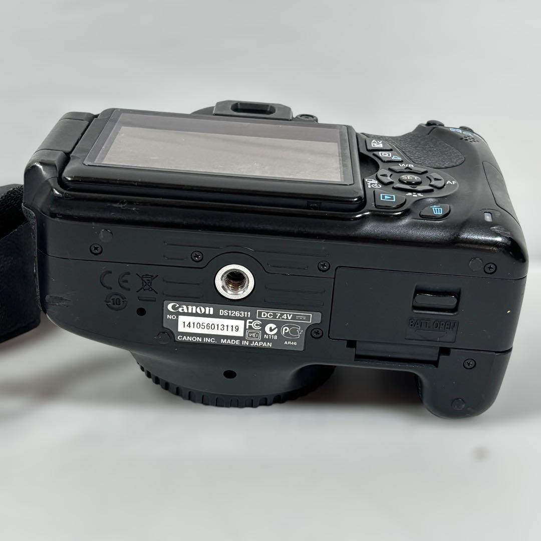 【ジャンク品】canon eos kiss x5 デジタル一眼レフカメラ