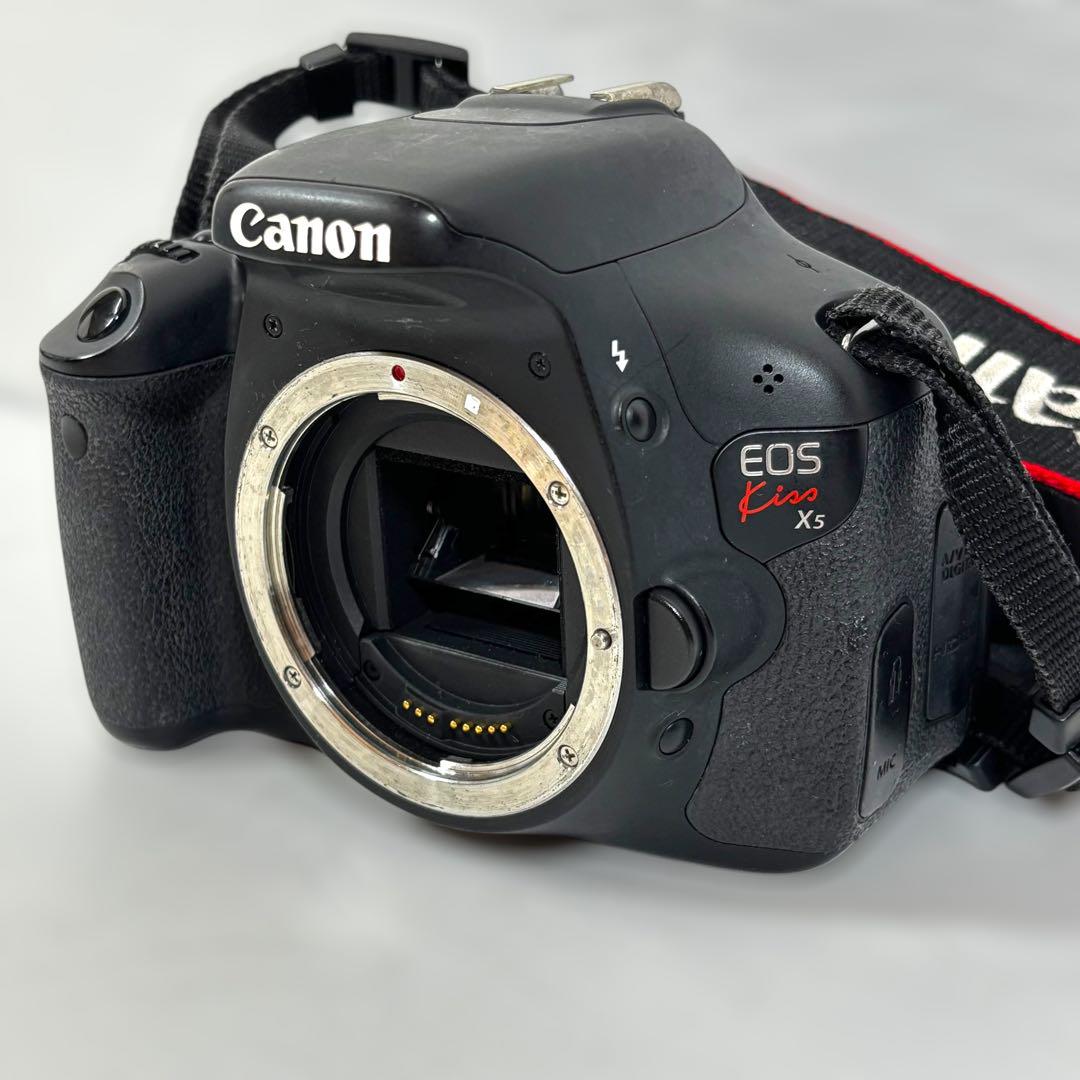 【ジャンク品】canon eos kiss x5 デジタル一眼レフカメラ