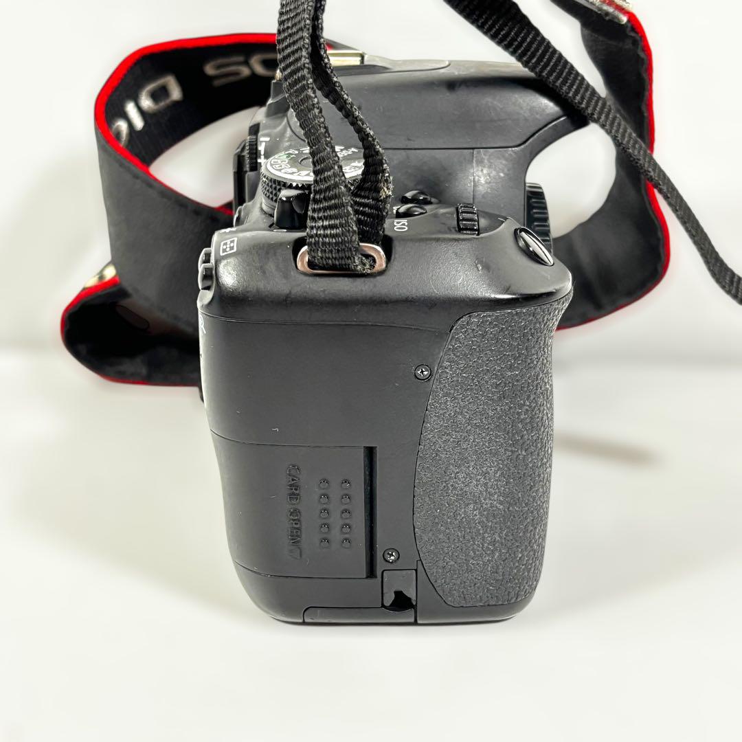 【ジャンク品】canon eos kiss x5 デジタル一眼レフカメラ