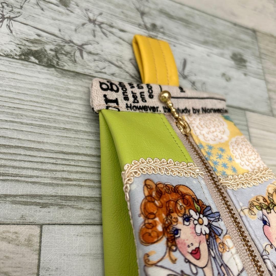 ロラライハリス★ちょっと変形ポーチ