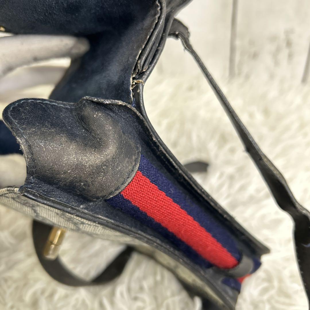 GUCCI グッチ