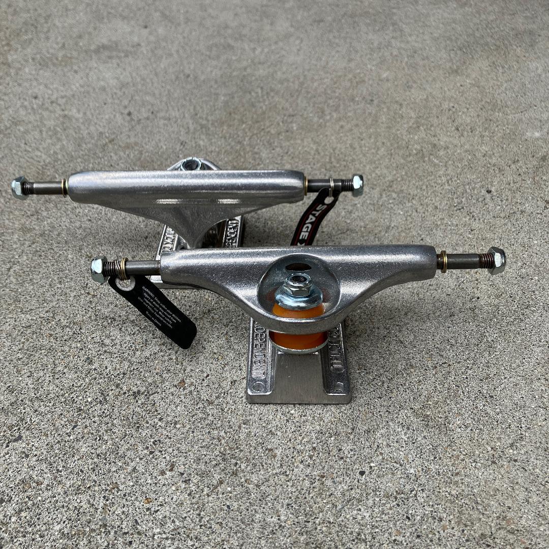 [新品訳あり] INDEPENDENT TRUCKS 139 SILVER