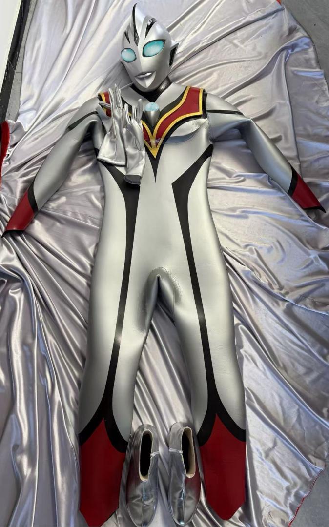 ウェットスーツ　マスク コスプレ