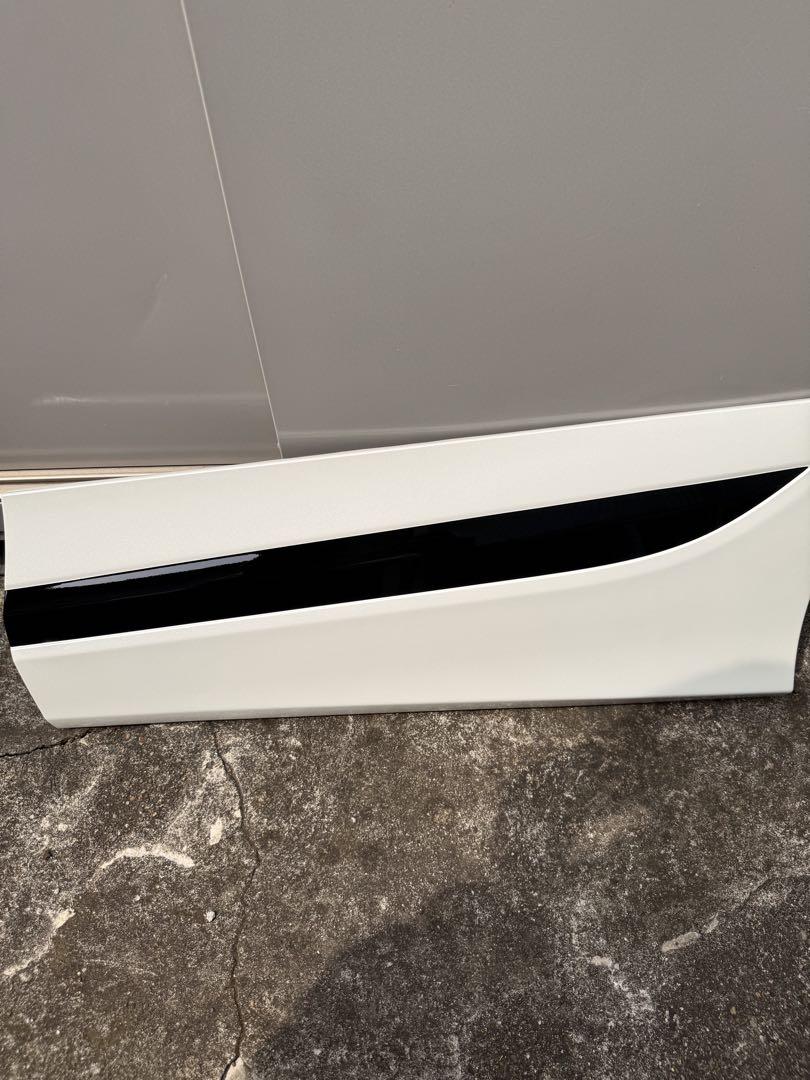 車シエンタエアロ未使用ホワイトエアロ