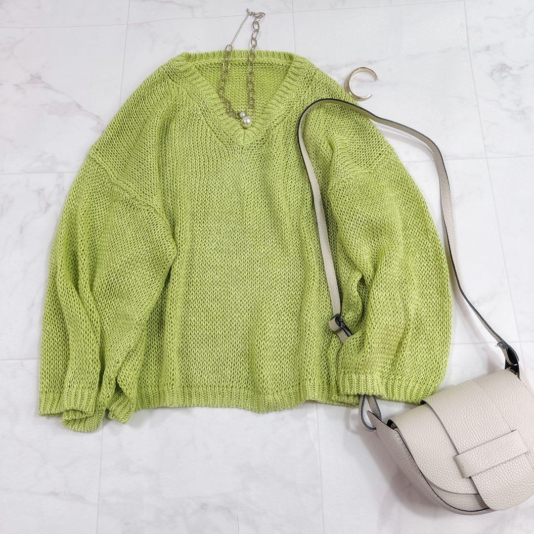 美品୨୧BABYLONE リネンオーバーVネックプルオーバー ライトグリーン