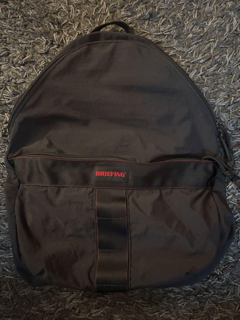 美品PACKABLE DAYPACK ブリーフィング ブラック