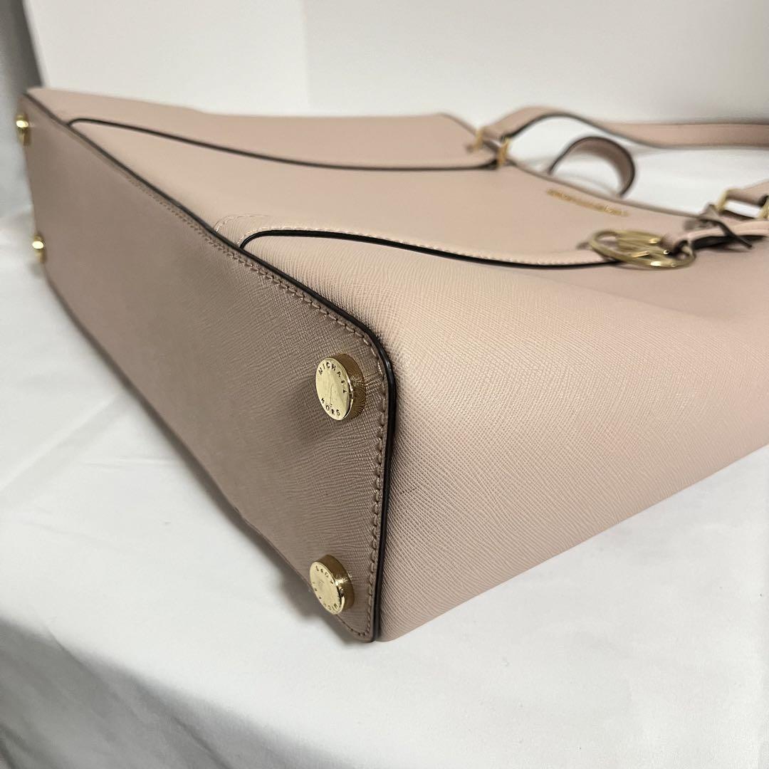 MICHAEL KORS  マイケルコース　トートバッグ　ピンク　A4　チャーム