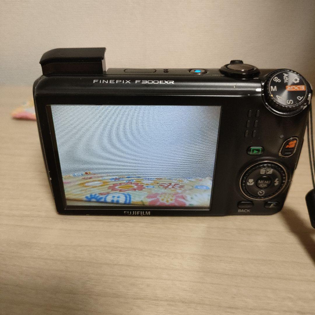 デジタルカメラ FUJIFILM FINEPIX F300EXR