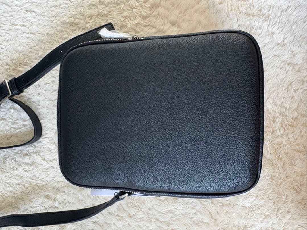 カルバンクライン　スモールクロスボディバッグ　【本日中の発送可能⭕️】