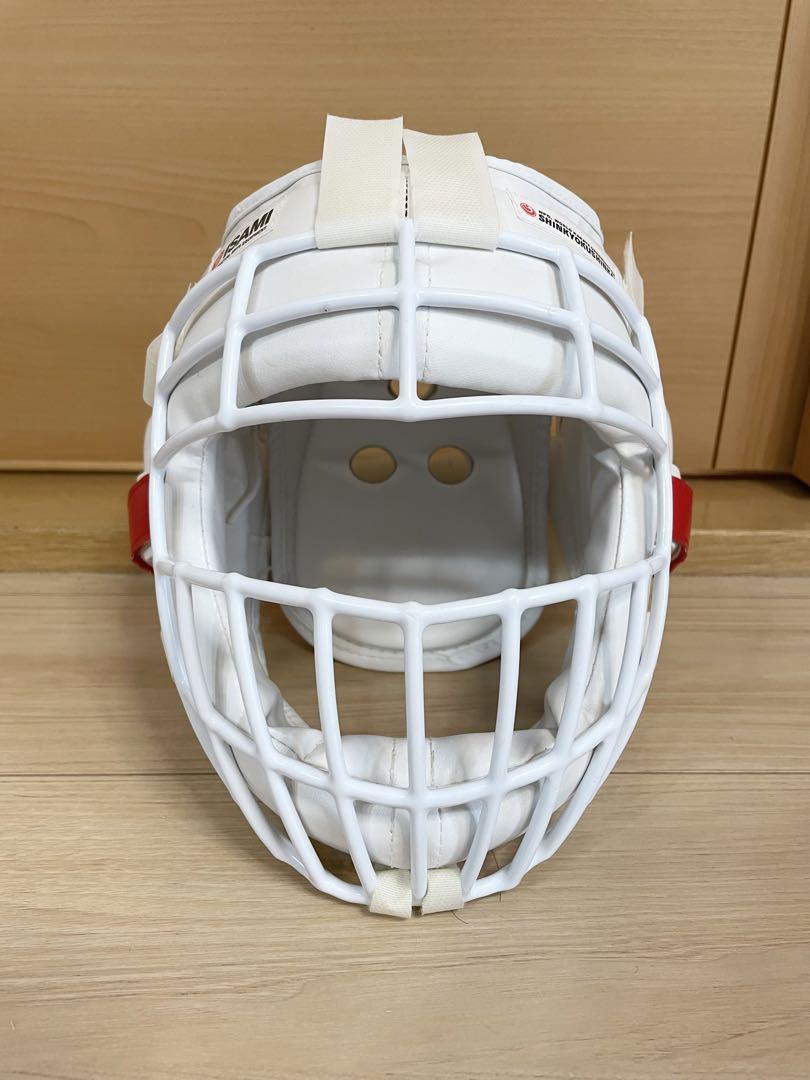 ISAMI新極真会 白 フェイスガード付きSサイズ、美品！