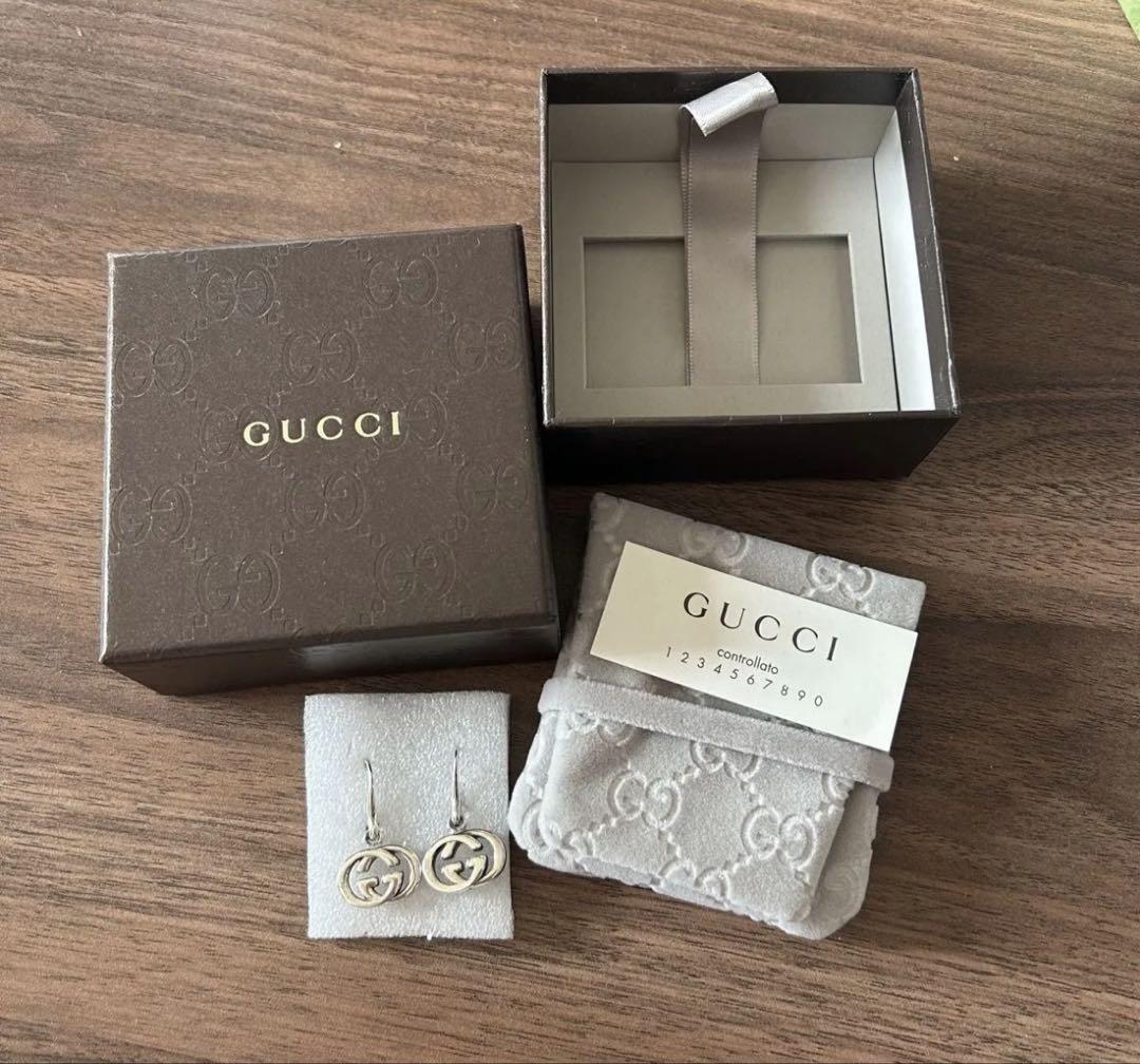 Gucci ダブルGロゴ シルバーピアス GUCCI グッチ ピアス スタッズピアス シルバー アクセサリー