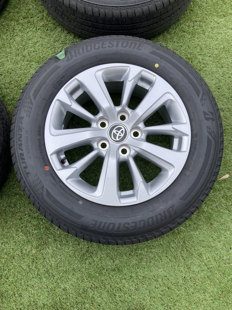 ヤリスクロスＧ　新車外し純正タイヤホイールセット　ブリヂストン205/65R16
