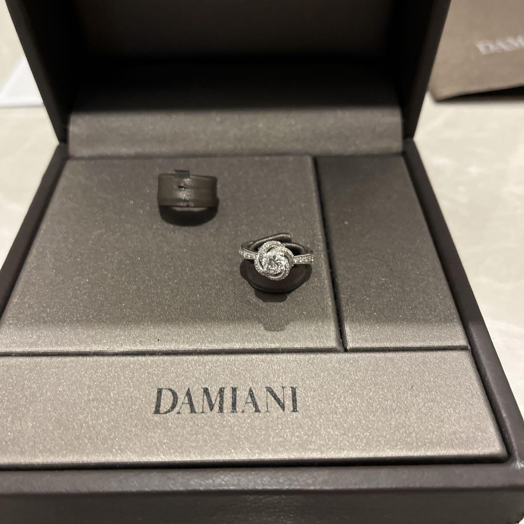 DAMIANI BOCCIOLOダイヤモンド0.5カラット ホワイトゴールド