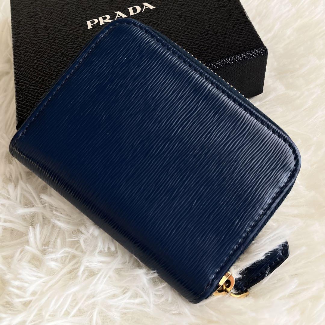 【即納&大特価】 【極美品】PRADA コインケース ネイビーブルー