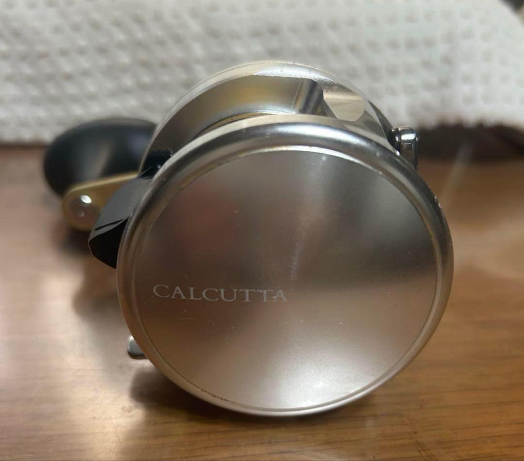 SHIMANO CALCUTTA 801F リール