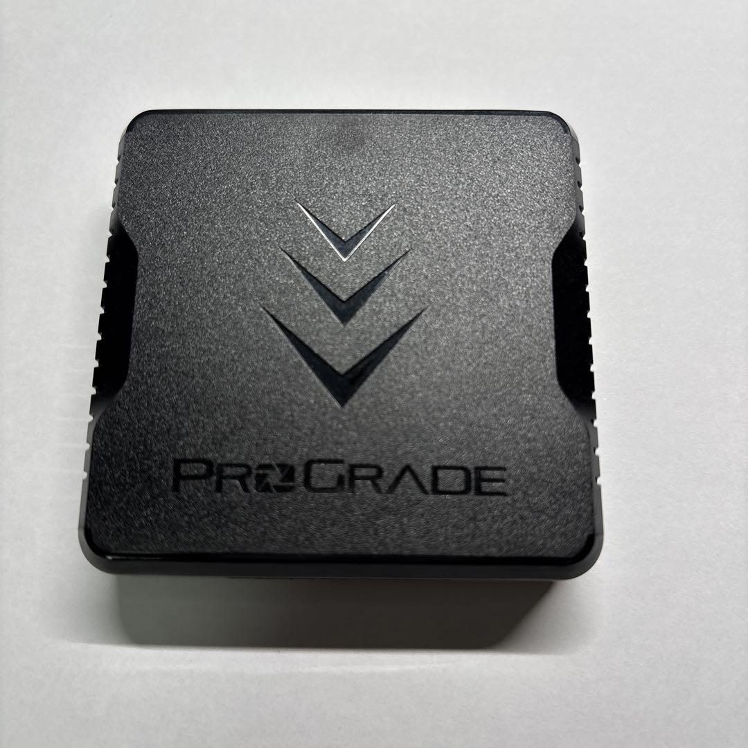 ProGrade CFexpress typeB/SDカードリーダー