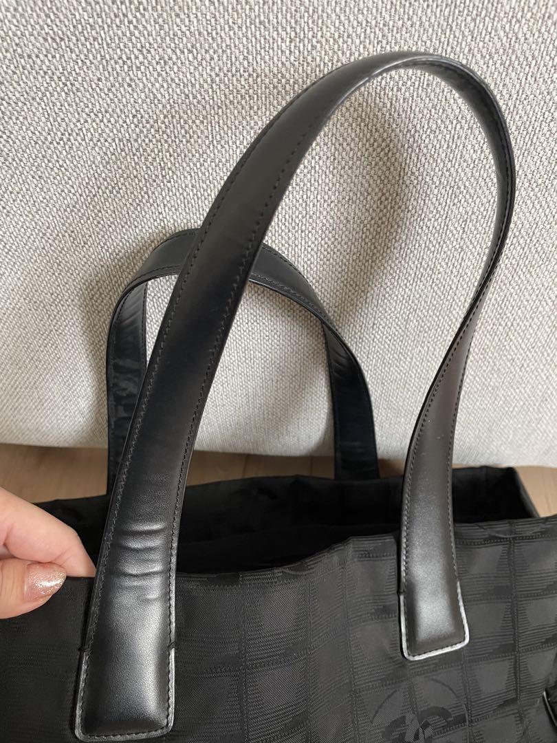 CHANEL ニュートラベルライントートバッグ