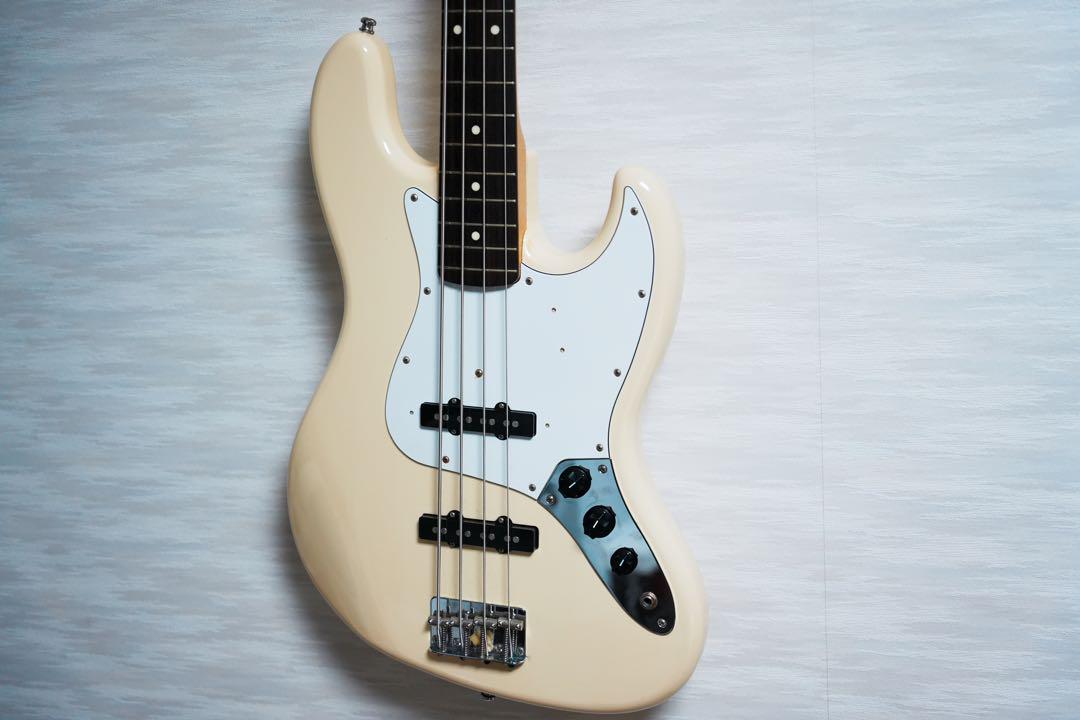 Fender Japan JB-STD Vintage White バター
