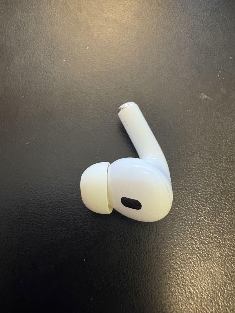 左耳のみ Apple AirPodsPro 第2世代 (Lightning)