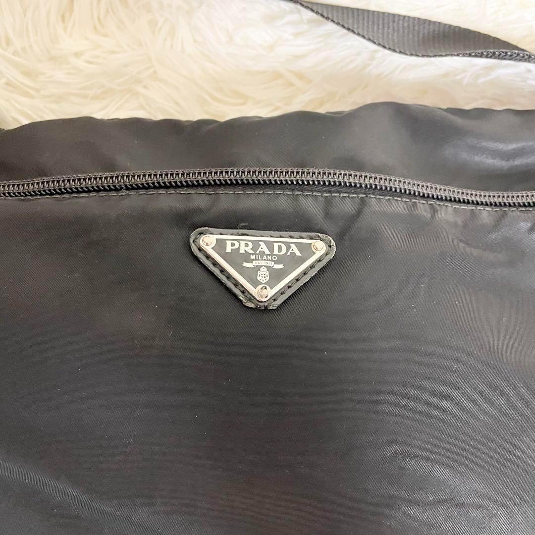 希少・美品PRADA プラダ カメラバッグ ショルダーバック　三角ロゴ 斜め掛け