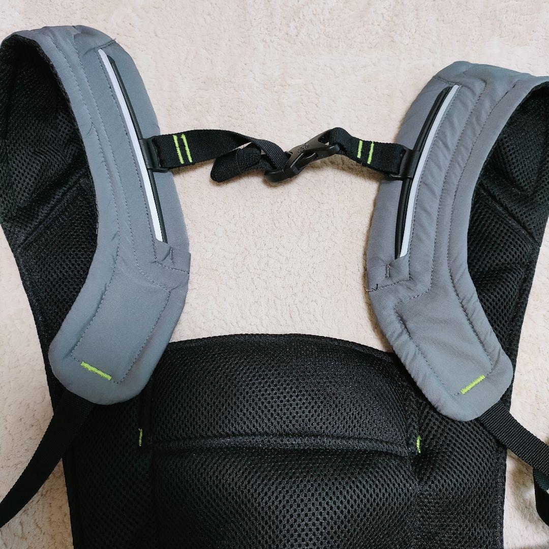 【未使用】エルゴベビー　AWAY アウェイ　コンパクト　抱っこ紐　メッシュ