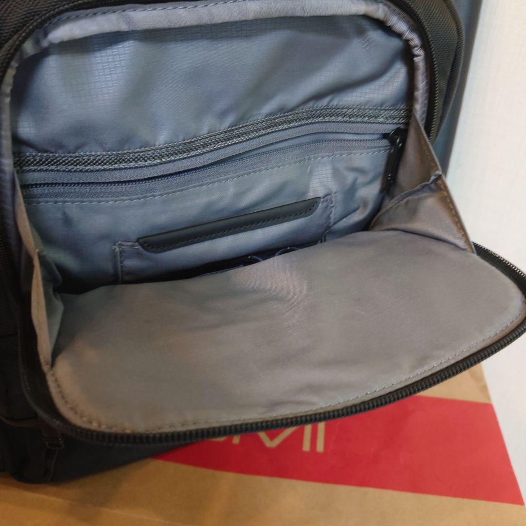 【ほぼ未使用】TUMI 2603173D3 コンパクトラップトップブリーフパック
