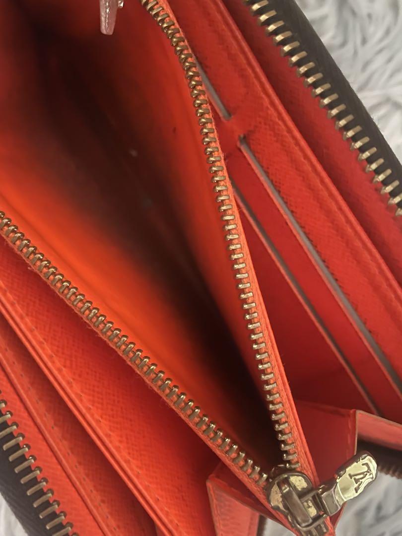 Louis Vuitton ロゴプリント限定品長財布