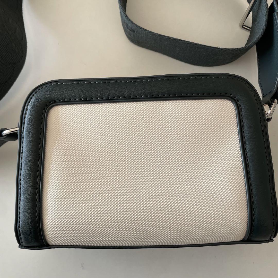 LACOSTE ラコステ　二リー スモールピケショルダーバッグ