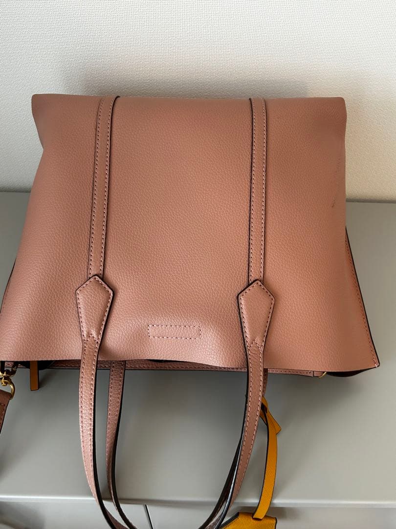 Tory Burch サーモンピンク レザー ショルダーバッグ