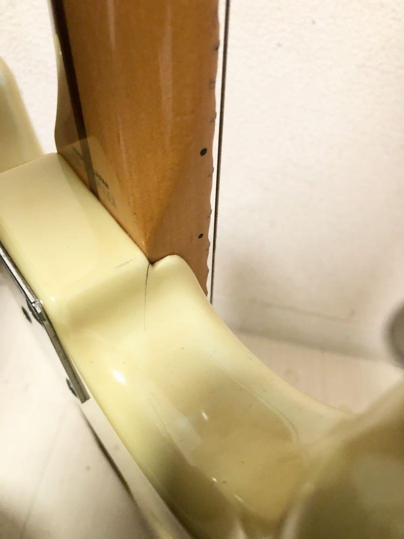 Fender Japan ST57 スキャロップ　ストラトキャスター