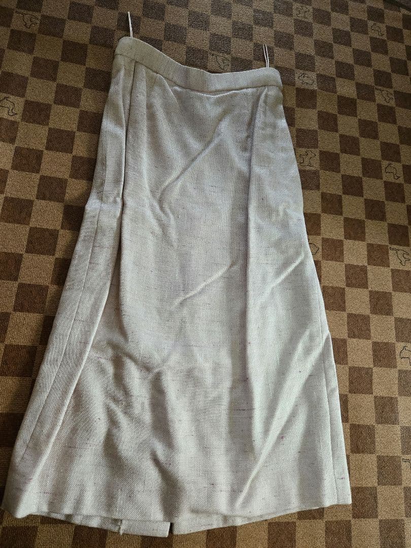 【銀座マギー】薄いピンク スカートセットアップ 【銀座マギー】薄いピンク スカートセットアップ