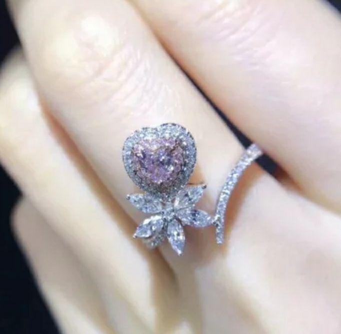 ♡ピンクダイヤモンドハートのお花リング