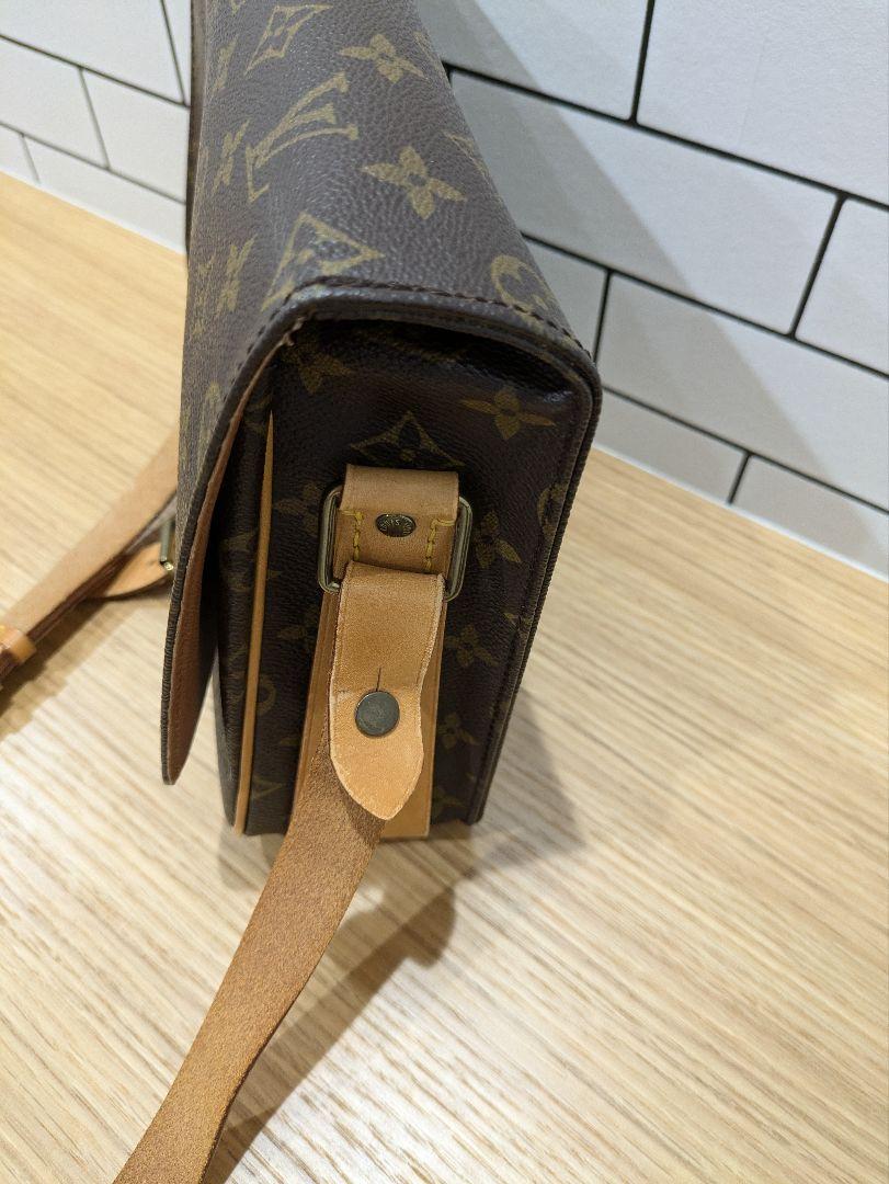 ルイヴィトン カルトシエール 美品