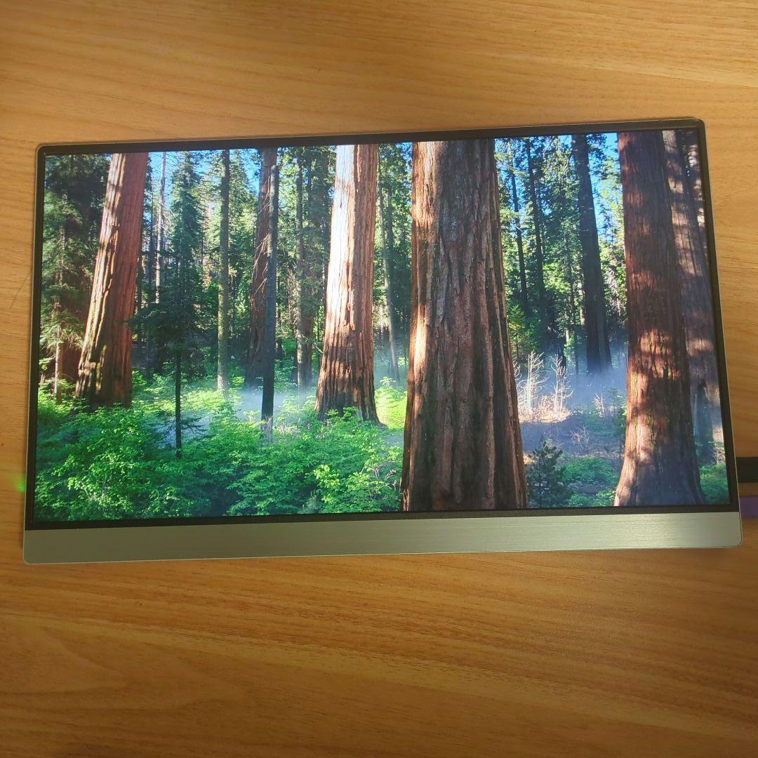 モバイルモニター 4K