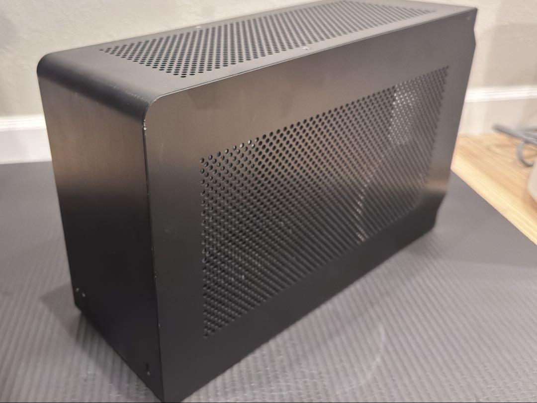 dan case A4-SFX PCケース