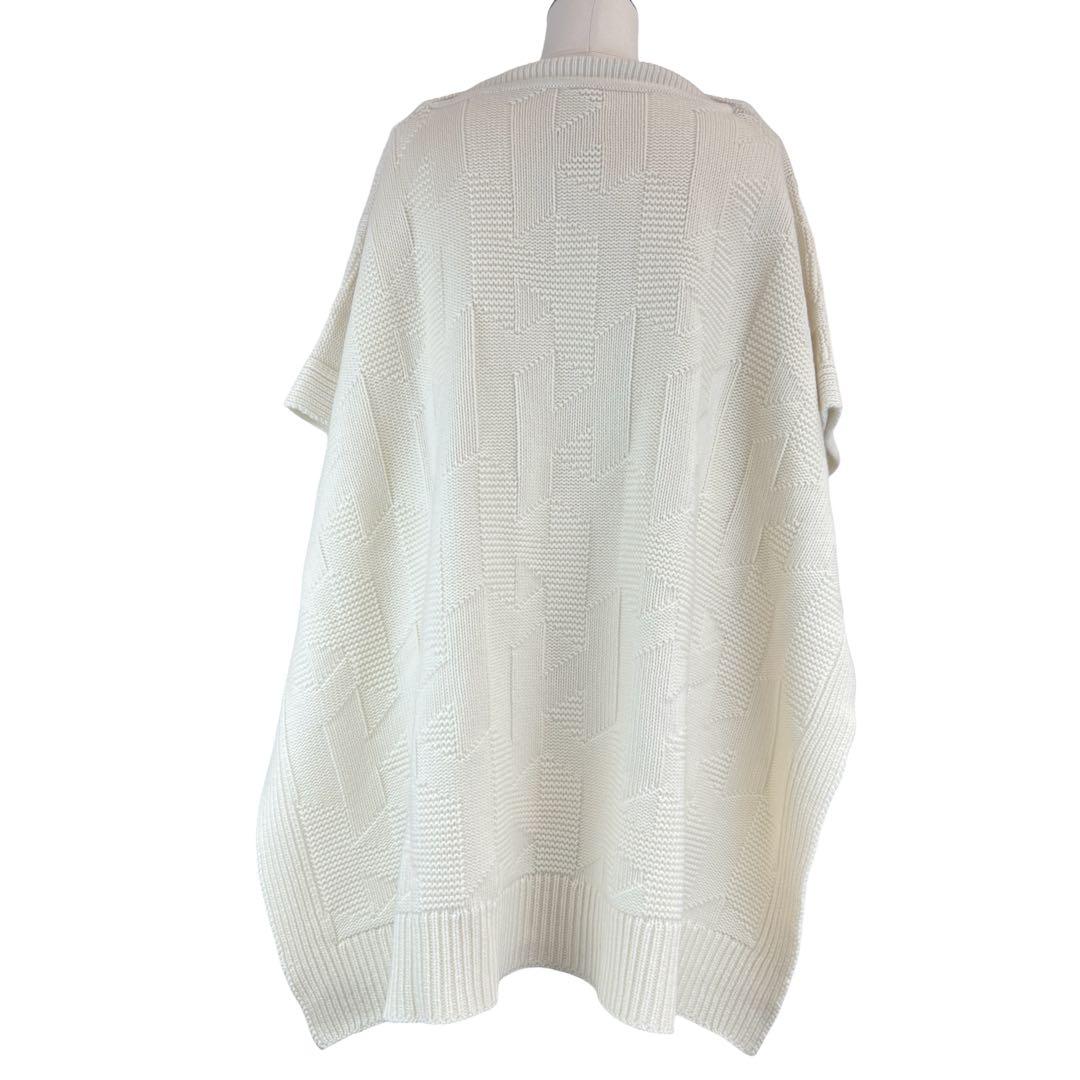 新品未使用 HERMES エルメス H柄 ポンチョ 34 ウール ニット 白 新品未使用 HERMES エルメス H柄 ポンチョ 34 ウール ニット 白