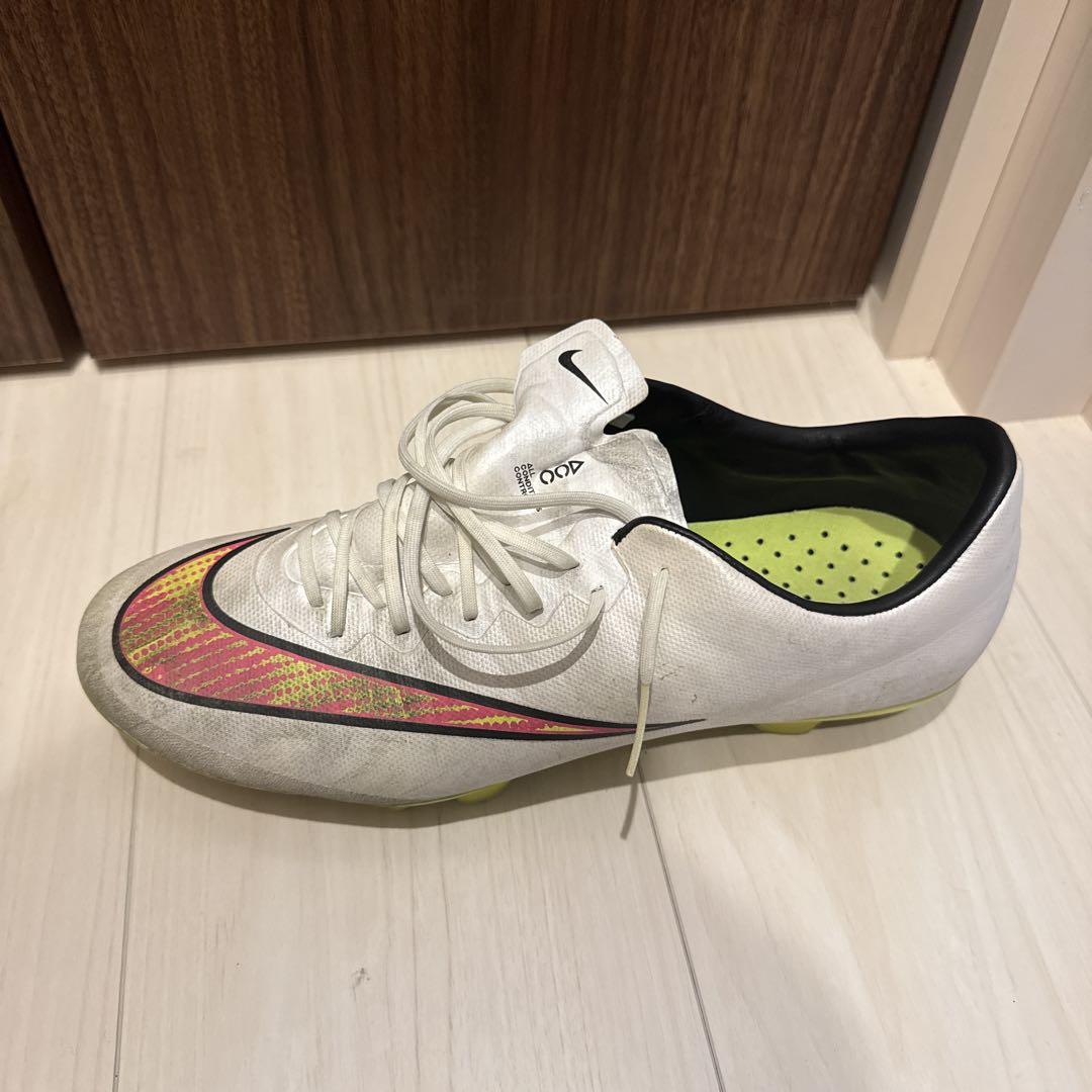 Nike マーキュリアルヴェイパー