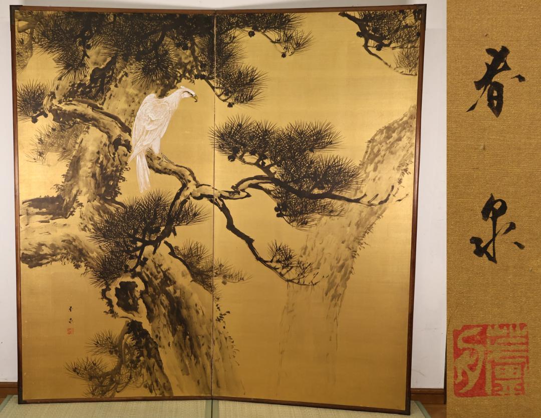 【模写】　春泉 銘　落款　松鷹乃図　二枚折　金屏風　水墨画　白鷹　鳳凰透金具 48,000円