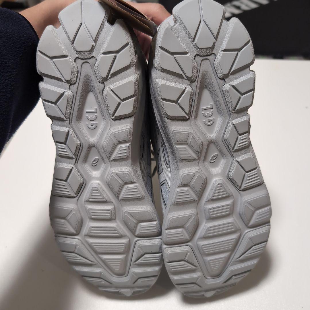 ASICS GEL-QUANTUM90 グレー　27cm