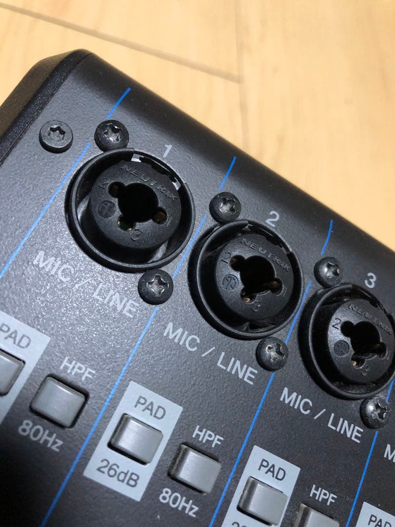 YAMAHA MG12XU ハーフラック置き付き　室内使用